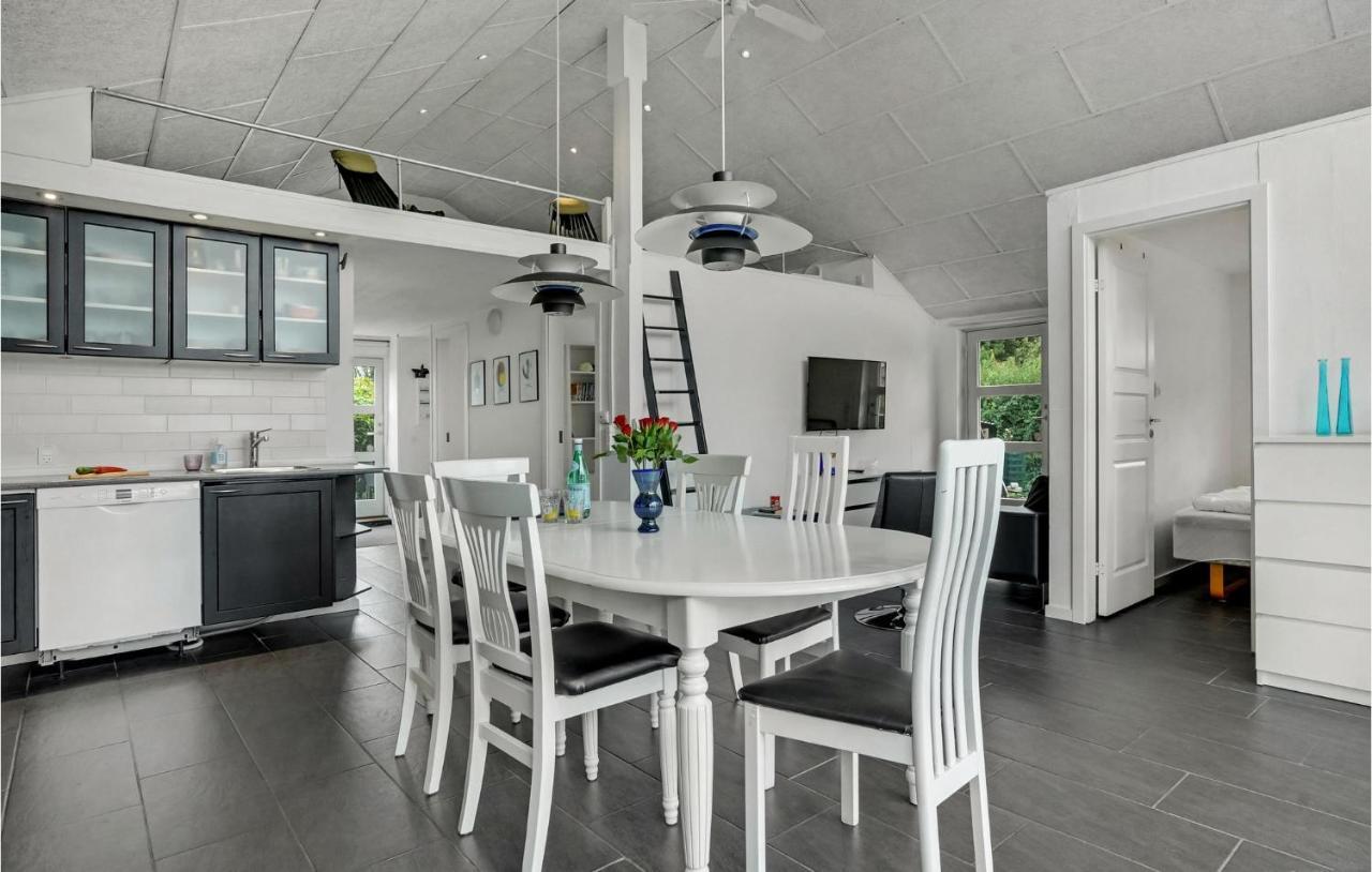 Beautiful Home In Borkop With Kitchen Exterior foto