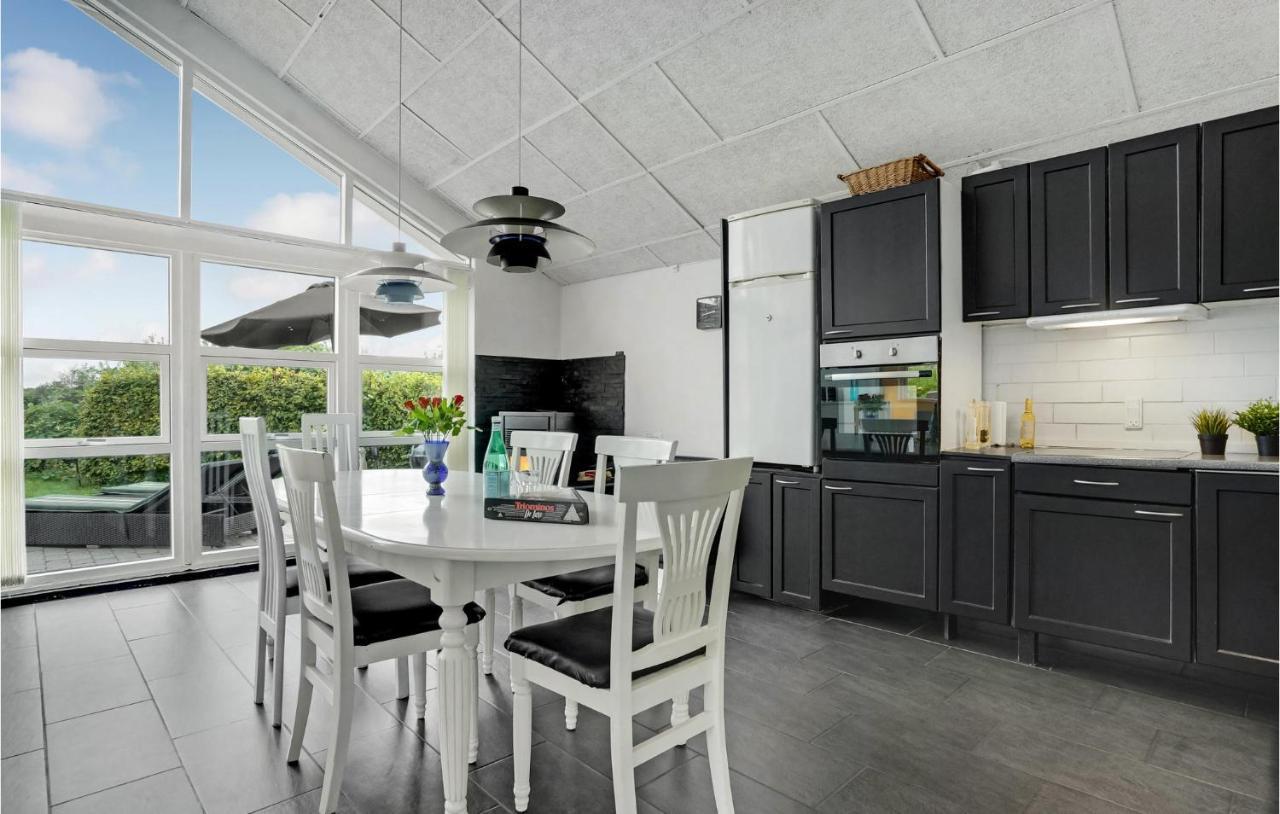 Beautiful Home In Borkop With Kitchen Exterior foto